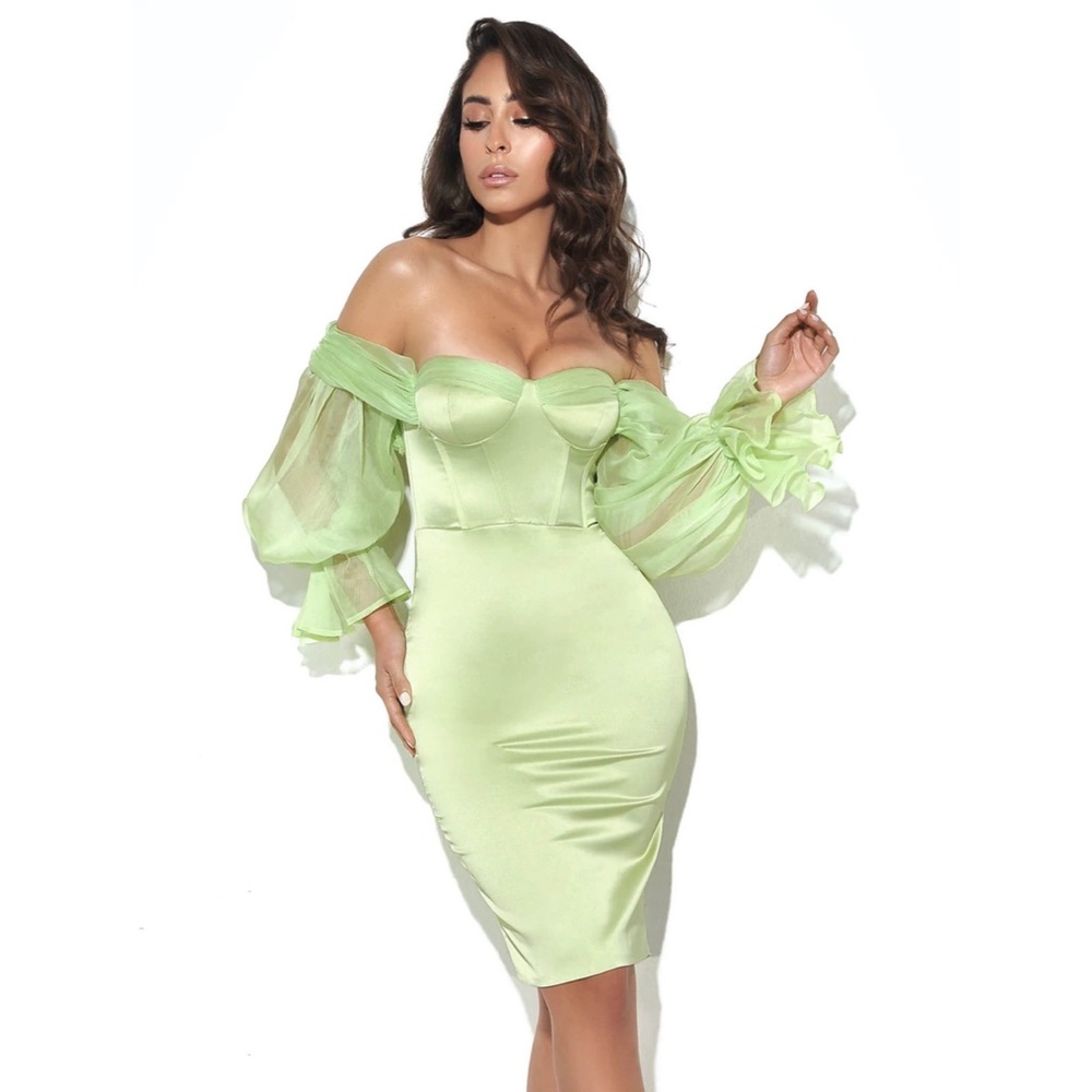 Miss Circle Dress